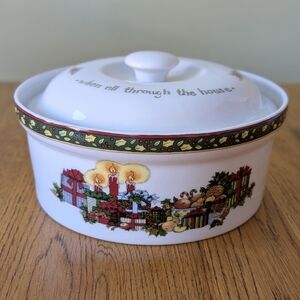 Portmeirion A Christmas Story Covered Casserole 9" , 2 Quarts